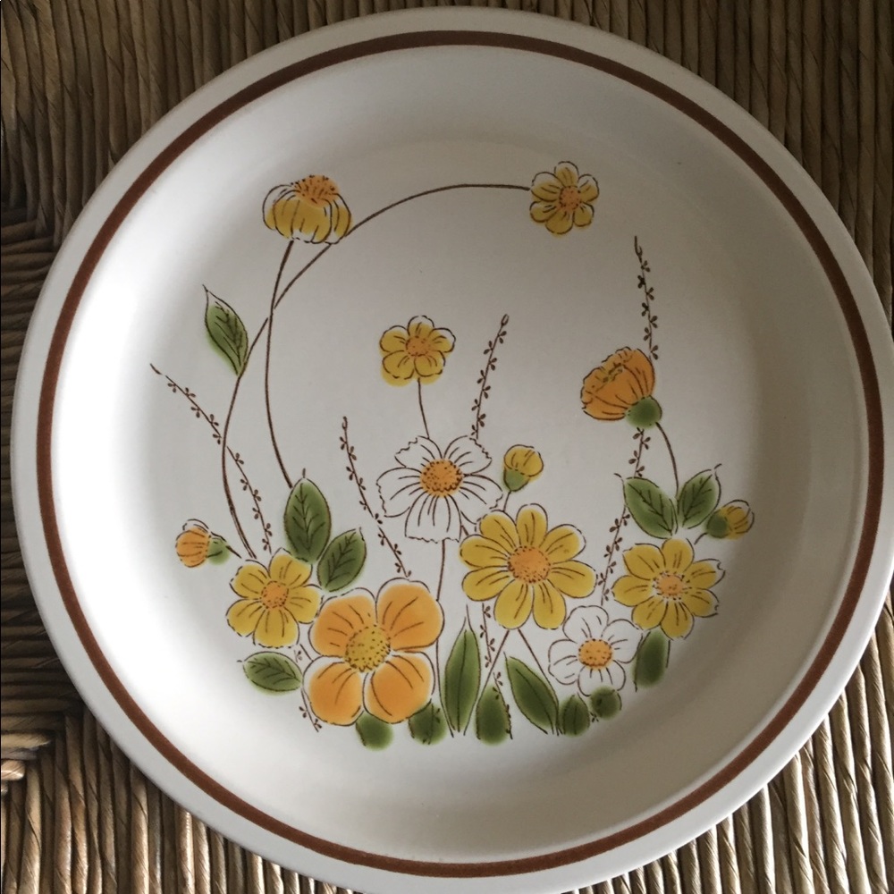 Vintage Camelot “Spring Meadow” platter